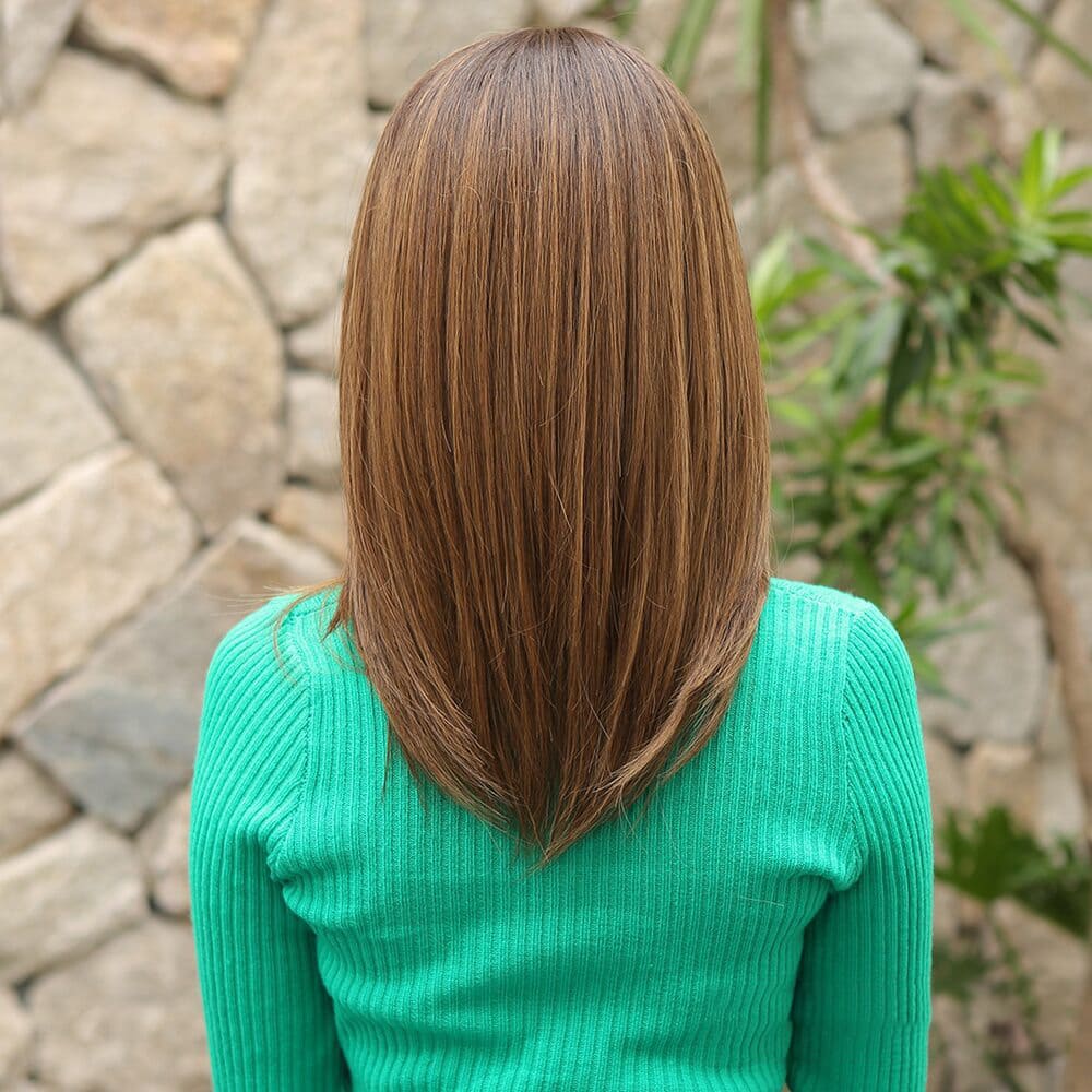 Perruque femme châtain clair nuque