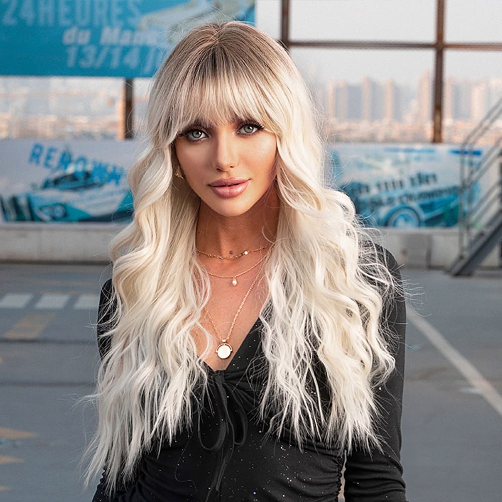 Grande perruque blanche