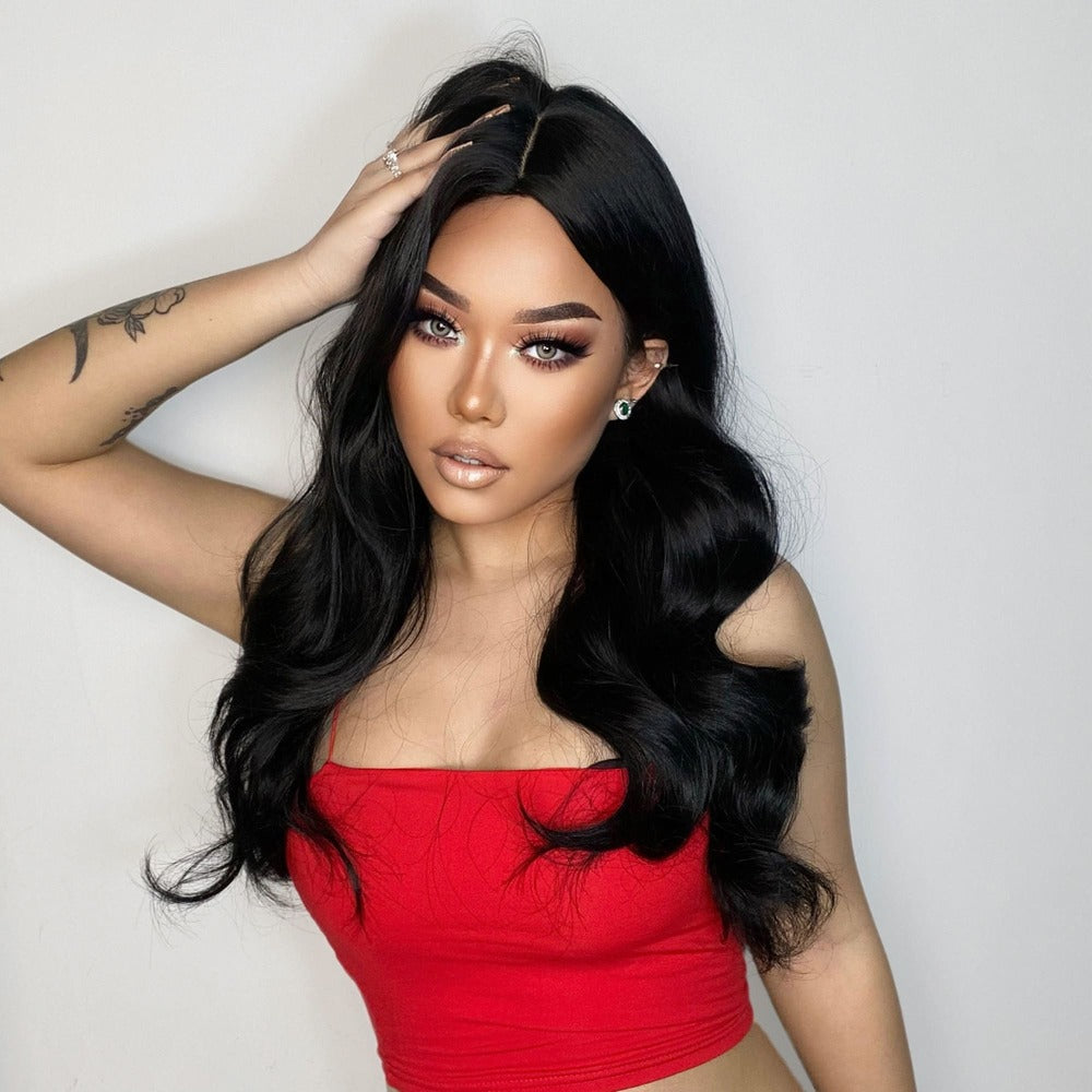 Grande perruque noire femme