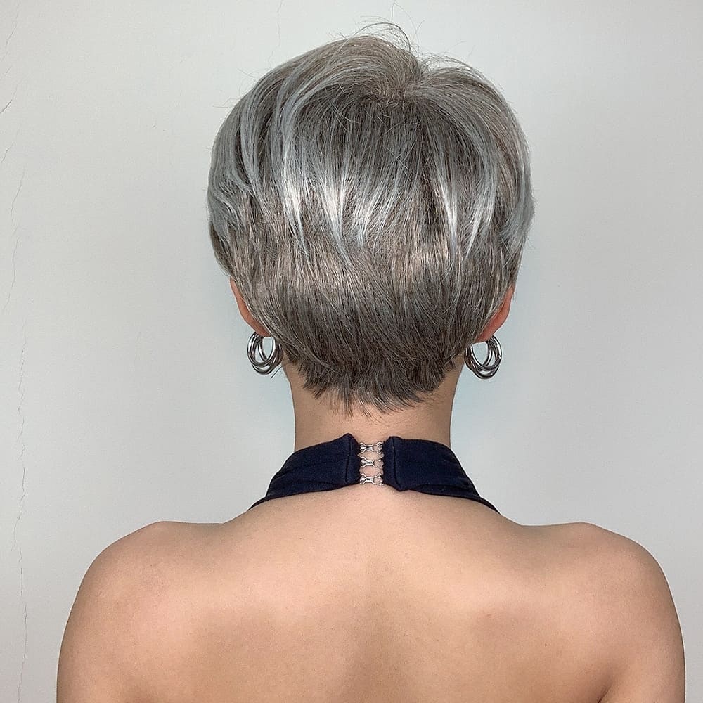 Perruque blanche courte nuque