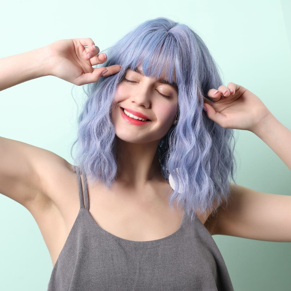 Perruque bleue carré frange