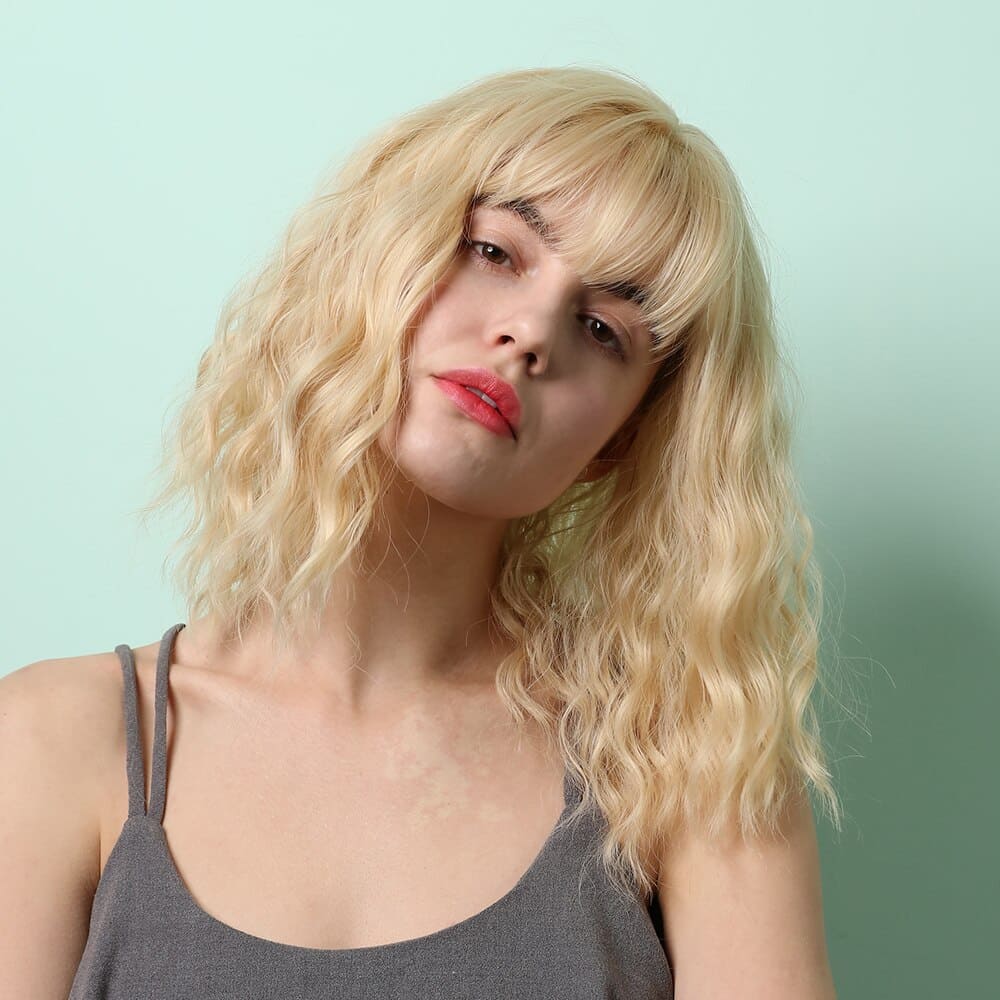 Perruque blonde carré long frange