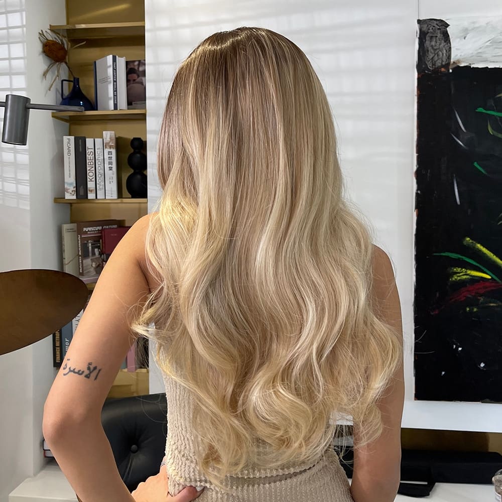 Perruque blonde ombre nuque