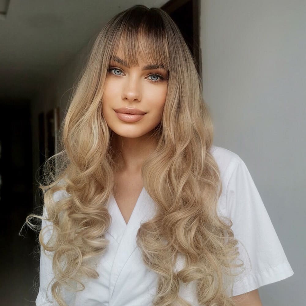 Perruque blonde ondulée femme