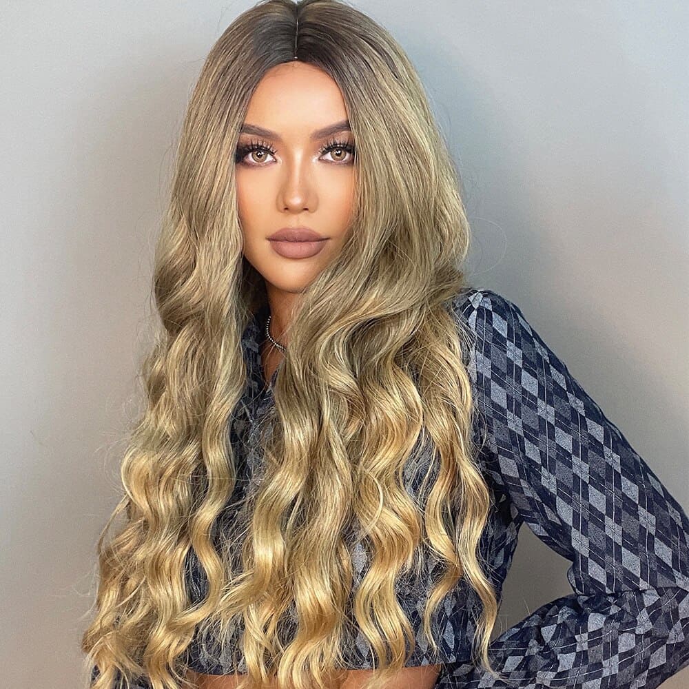Perruque blonde ondulée invisible