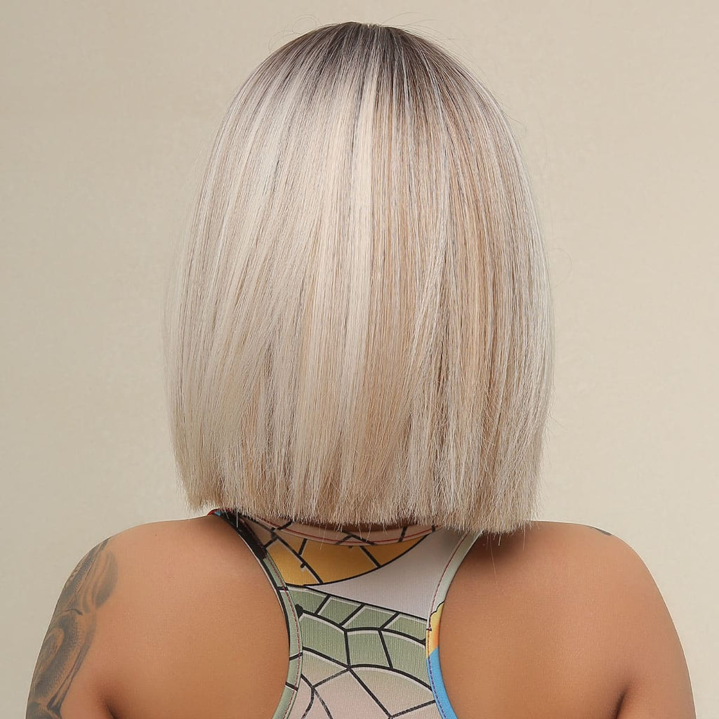 Perruque blonde platine carré nuque