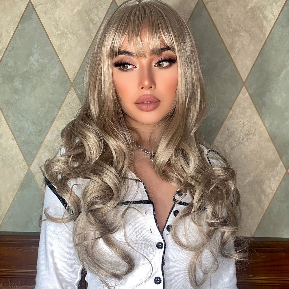 Perruque blonde platine frange sexy