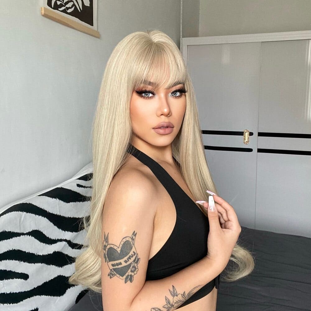 Perruque blonde réaliste sexy