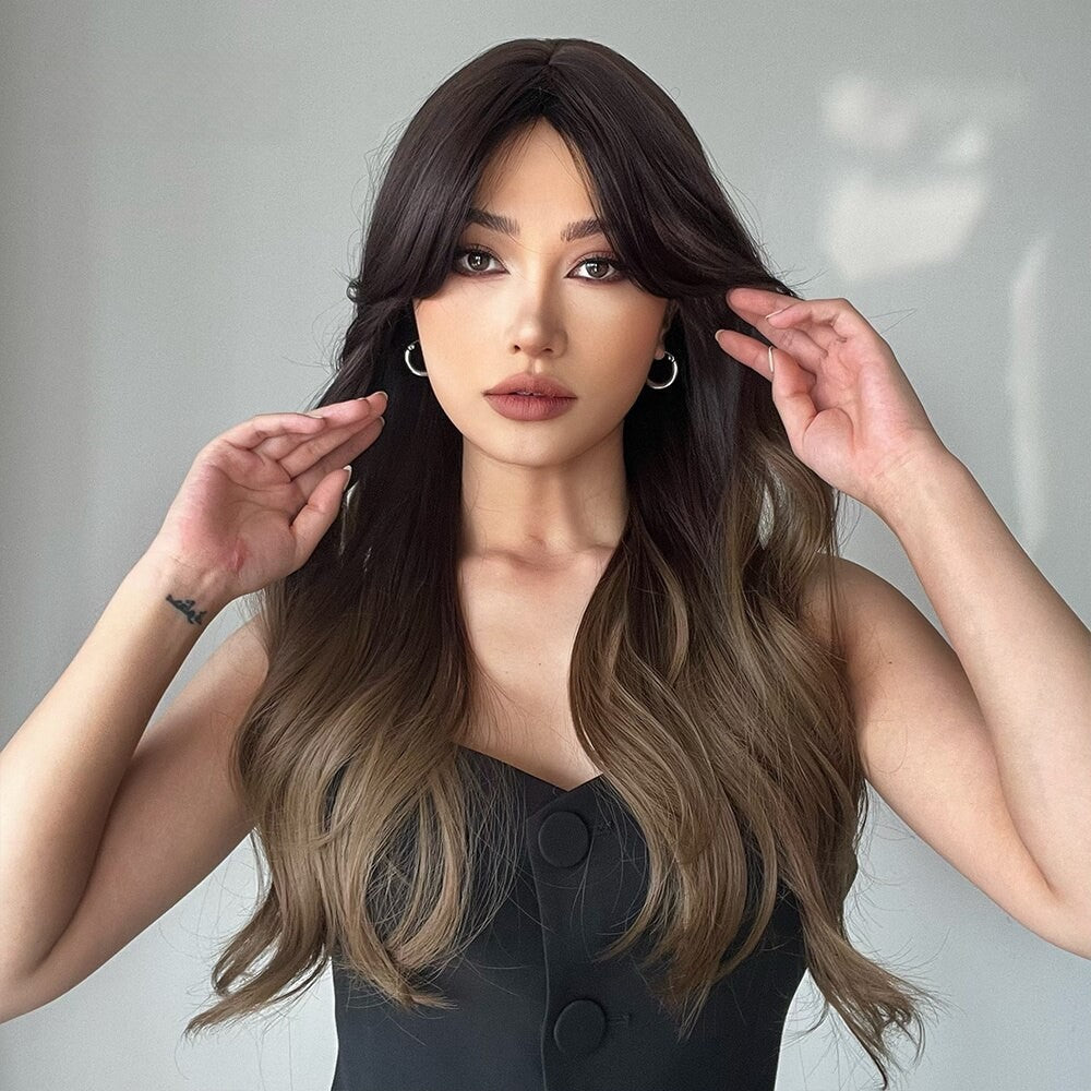 Perruque brune ondulée femme