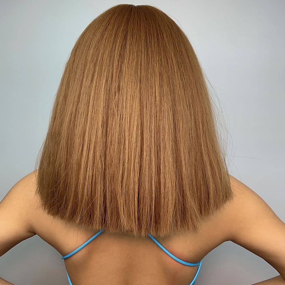 Perruque châtain roux nuque