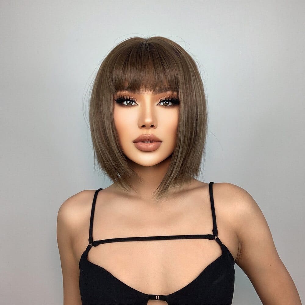 Perruque femme châtain court frange