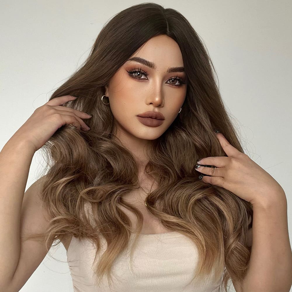 Perruque femme marron fatale