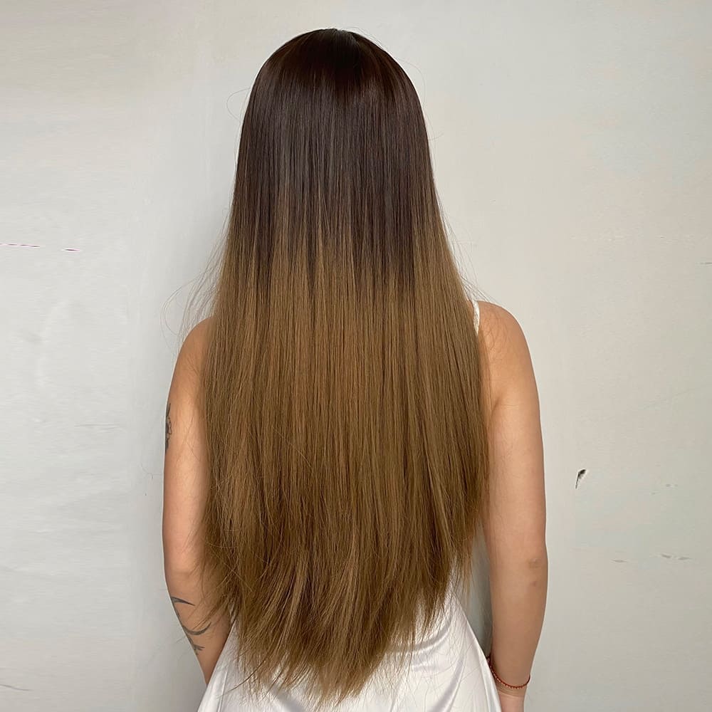 Perruque frange droite nuque