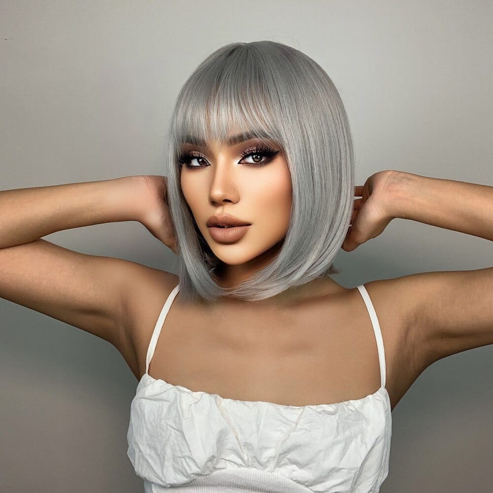 Perruque grise carré frange