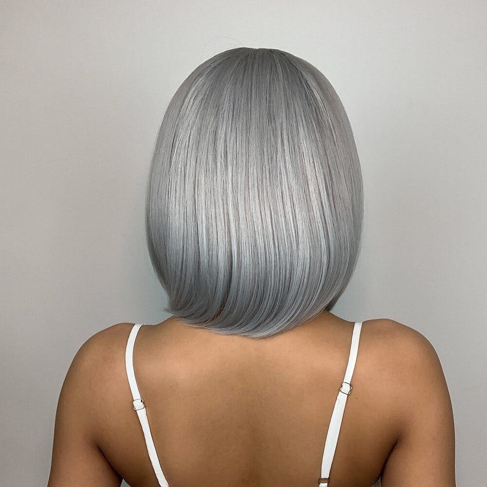 Perruque grise carré nuque
