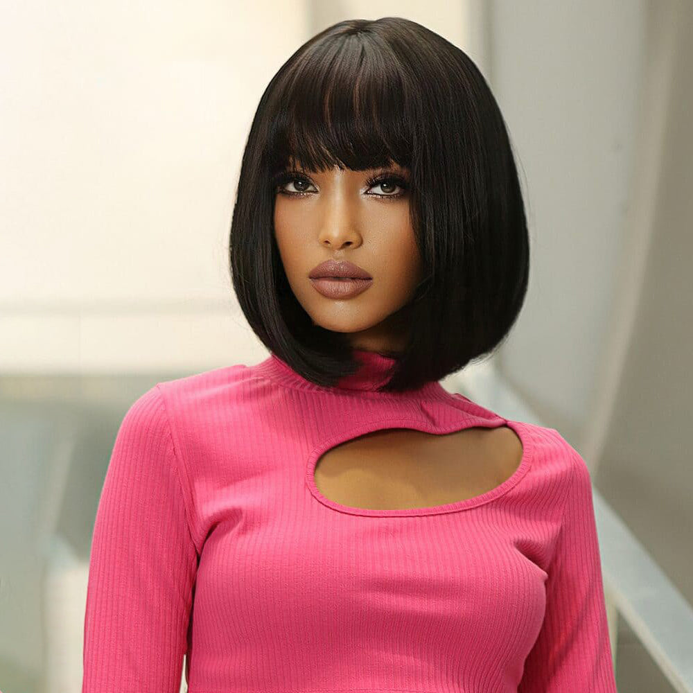 Perruque noire carré frange