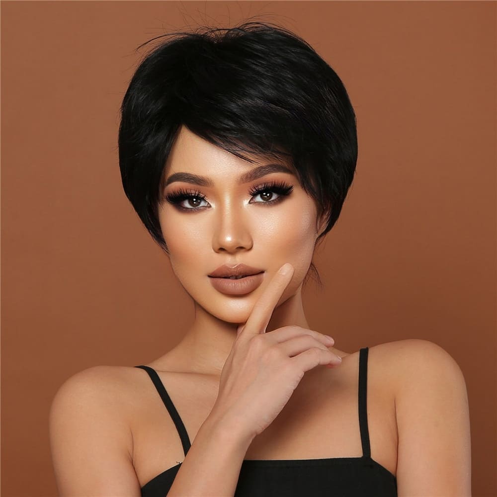 Perruque noire courte