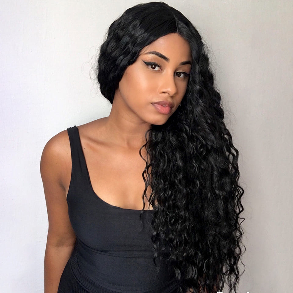 Perruque noire frisée femme