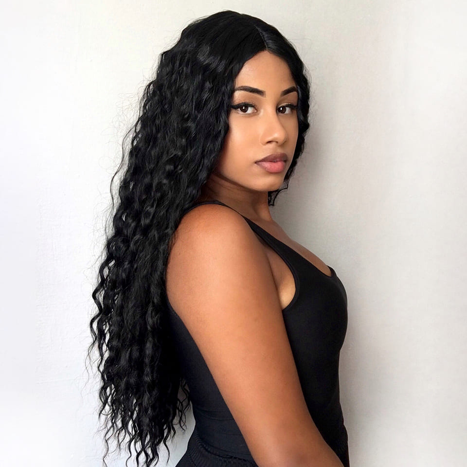 Perruque noire frisée longue