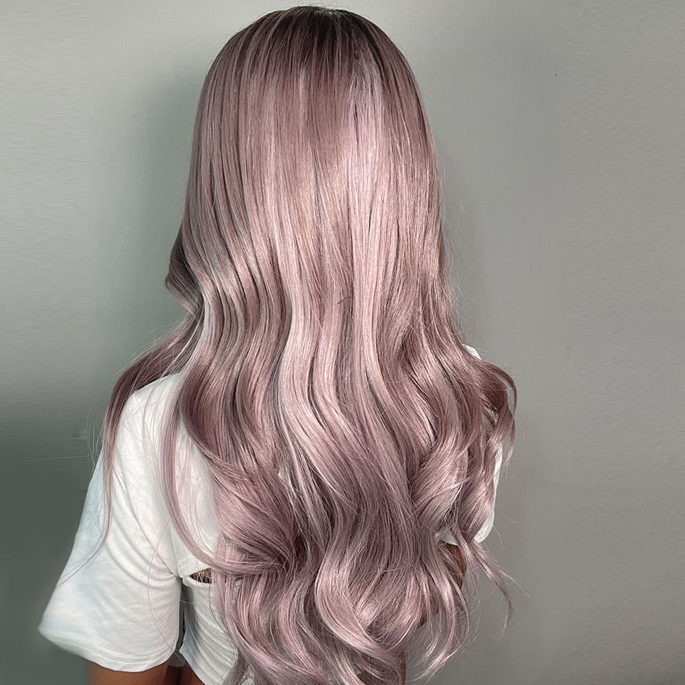 Perruque rose naturelle nuque