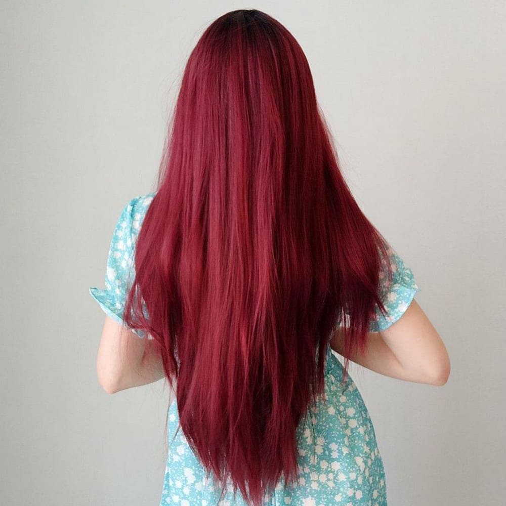 Perruque rouge longue lisse nuque