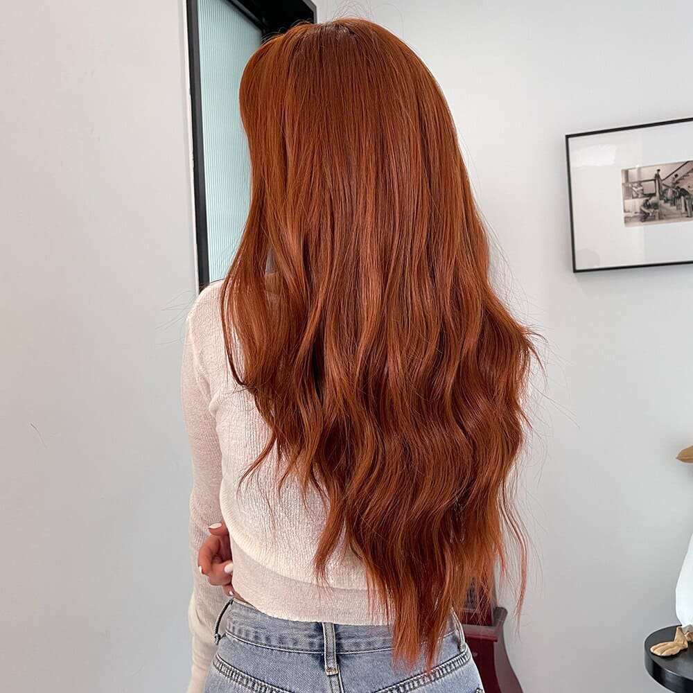 Perruque rousse longue ondulée nuque